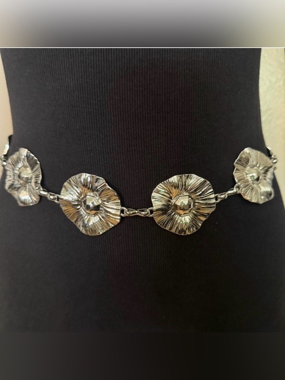 Silver tone metallic disc chain belt